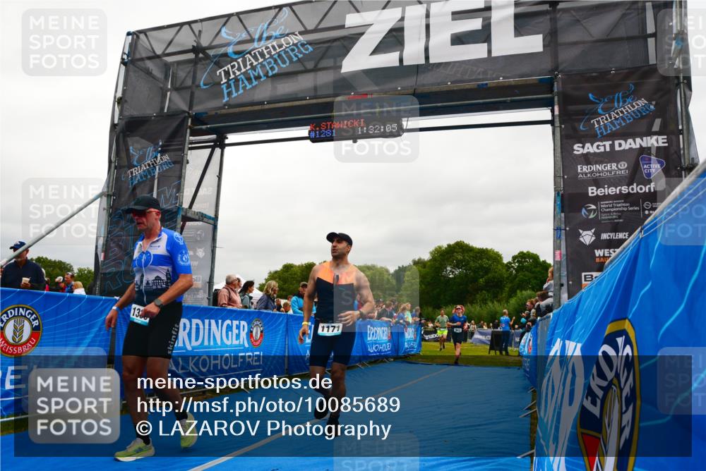 30.08.2026 - Elbe Triathlon Hamburg LAZAROV Photography http://msf.ph/oto/10085689 30.08.2026 11:52:19 Ziel 943, 1128, 1171, 1336, 1578 meine-sportfotos.de