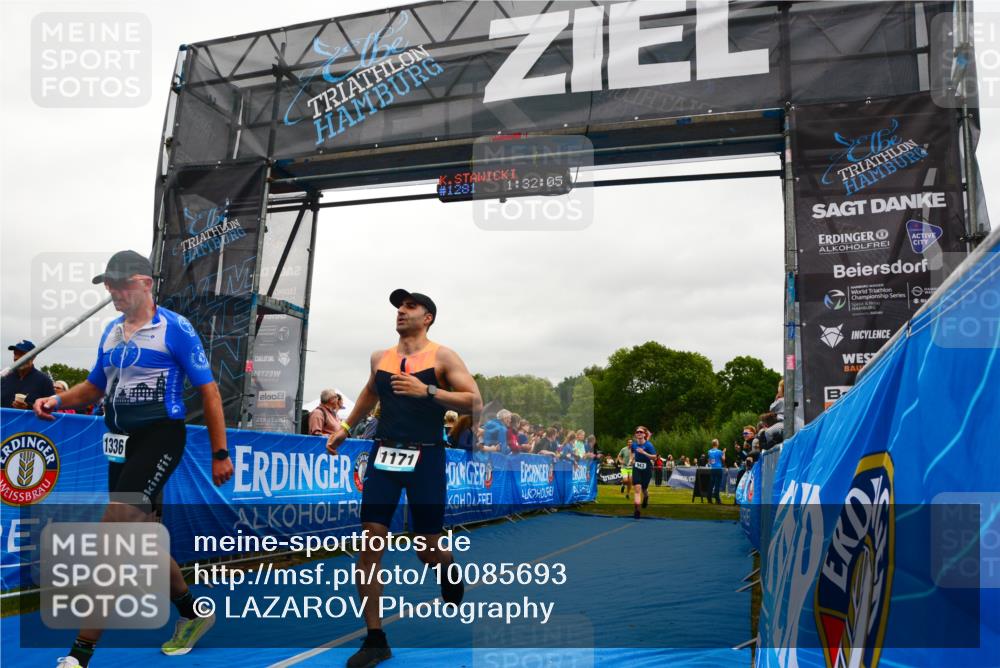 30.08.2026 - Elbe Triathlon Hamburg LAZAROV Photography http://msf.ph/oto/10085693 30.08.2026 11:52:20 Ziel 943, 1128, 1171, 1336, 1578 meine-sportfotos.de