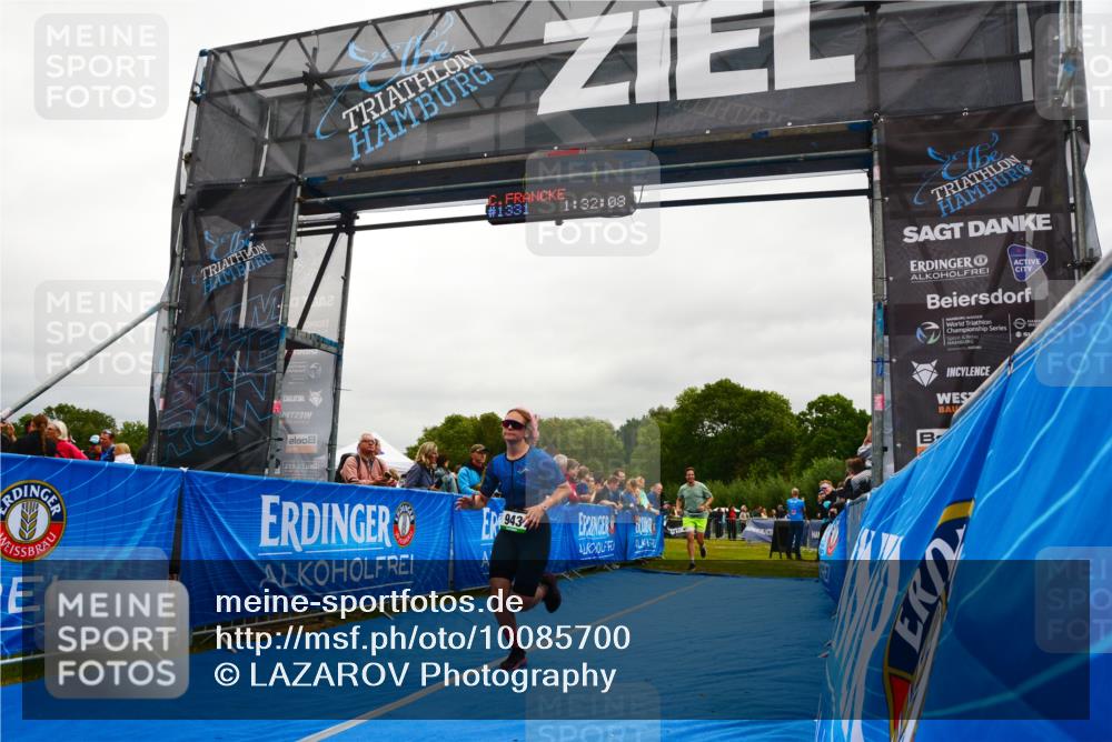 30.08.2026 - Elbe Triathlon Hamburg LAZAROV Photography http://msf.ph/oto/10085700 30.08.2026 11:52:22 Ziel 943, 1128, 1171, 1336 meine-sportfotos.de