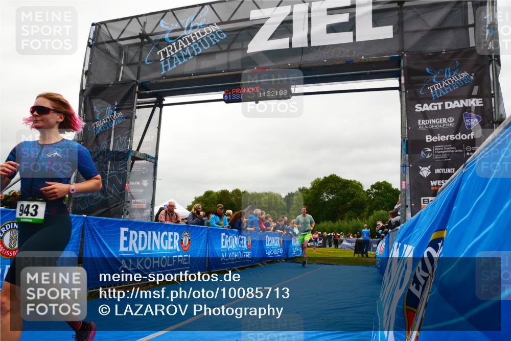 30.08.2026 - Elbe Triathlon Hamburg LAZAROV Photography http://msf.ph/oto/10085713 30.08.2026 11:52:23 Ziel 943, 1128, 1171 meine-sportfotos.de