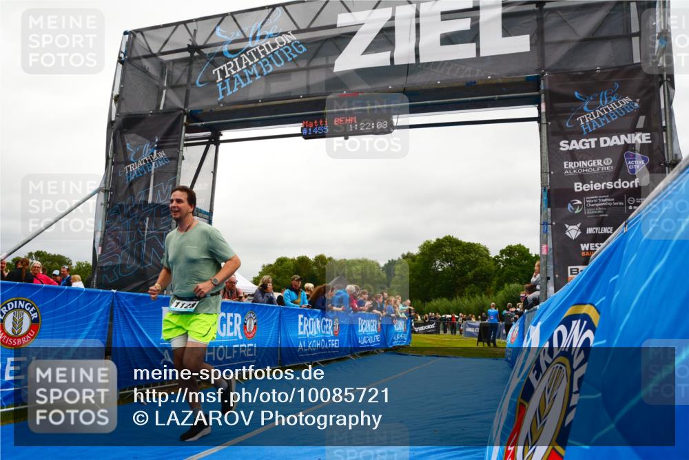 30.08.2026 - Elbe Triathlon Hamburg LAZAROV Photography http://msf.ph/oto/10085721 30.08.2026 11:52:26 Ziel 854, 943, 1128 meine-sportfotos.de