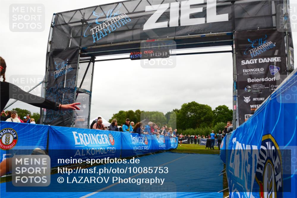 30.08.2026 - Elbe Triathlon Hamburg LAZAROV Photography http://msf.ph/oto/10085753 30.08.2026 11:52:34 Ziel 854 meine-sportfotos.de
