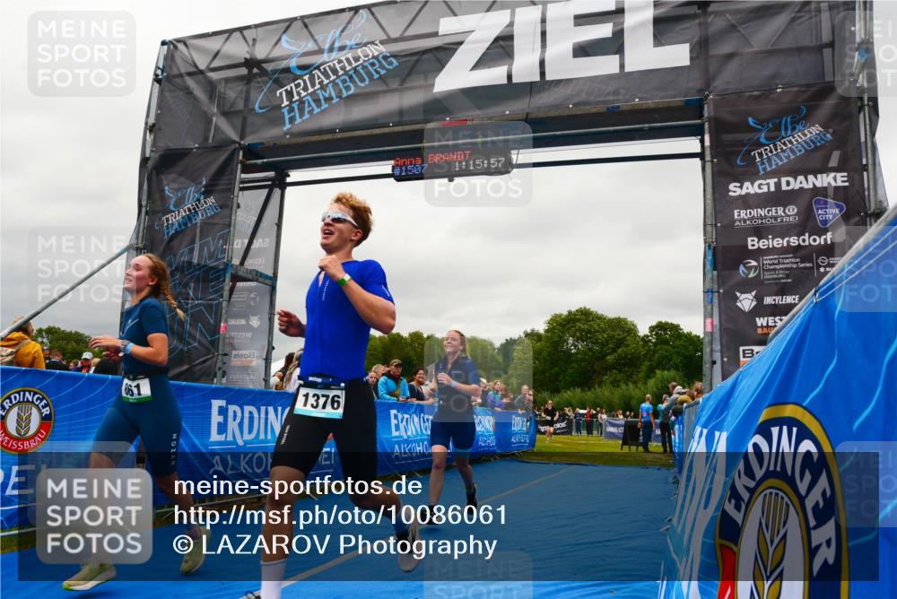 30.08.2026 - Elbe Triathlon Hamburg LAZAROV Photography http://msf.ph/oto/10086061 30.08.2026 11:56:00 Ziel 836, 849, 861, 1376 meine-sportfotos.de