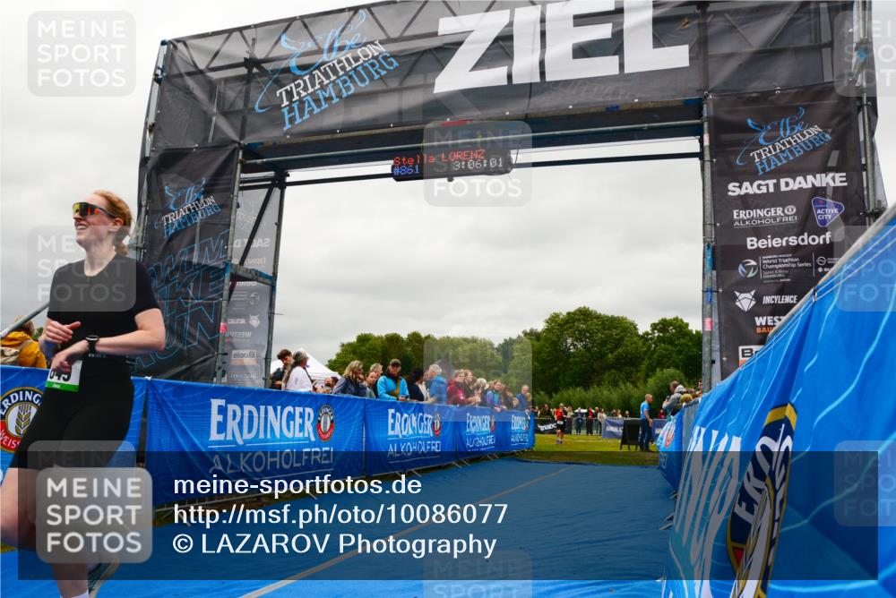 30.08.2026 - Elbe Triathlon Hamburg LAZAROV Photography http://msf.ph/oto/10086077 30.08.2026 11:56:08 Ziel 849, 957 meine-sportfotos.de