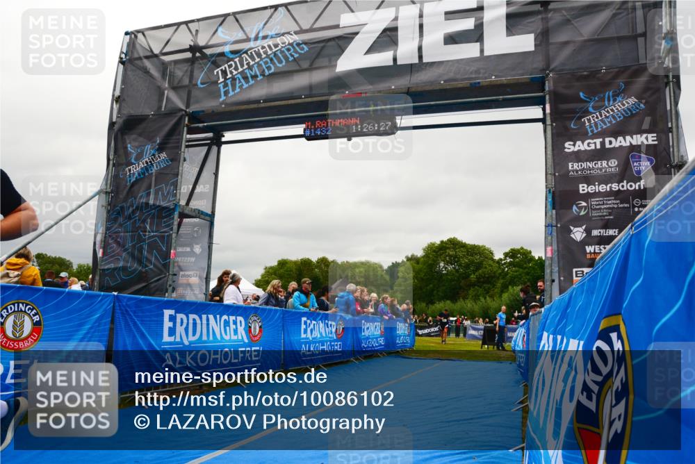 30.08.2026 - Elbe Triathlon Hamburg LAZAROV Photography http://msf.ph/oto/10086102 30.08.2026 11:56:30 Ziel 1174, 1392 meine-sportfotos.de