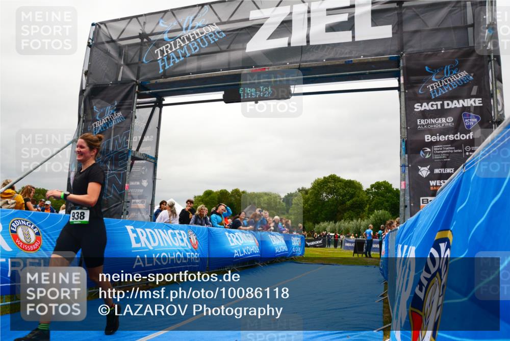 30.08.2026 - Elbe Triathlon Hamburg LAZAROV Photography http://msf.ph/oto/10086118 30.08.2026 11:57:28 Ziel 938 meine-sportfotos.de