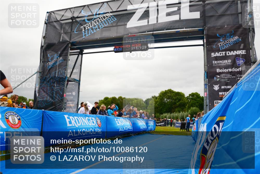 30.08.2026 - Elbe Triathlon Hamburg LAZAROV Photography http://msf.ph/oto/10086120 30.08.2026 11:57:28 Ziel 938 meine-sportfotos.de