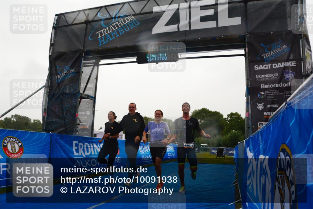 30.08.2026 - Elbe Triathlon Hamburg LAZAROV Photography http://msf.ph/oto/10091938 30.08.2026 16:11:07 Ziel  meine-sportfotos.de