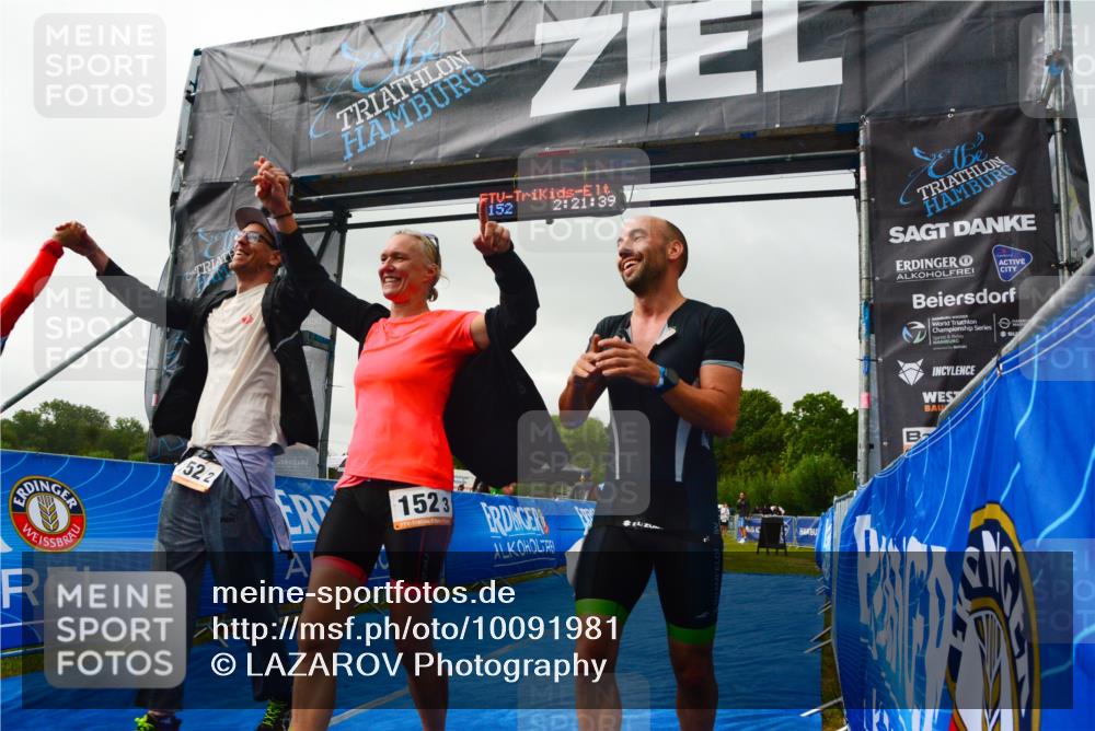 30.08.2026 - Elbe Triathlon Hamburg LAZAROV Photography http://msf.ph/oto/10091981 30.08.2026 16:21:38 Ziel  meine-sportfotos.de