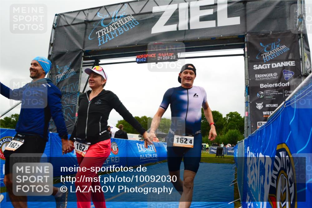 30.08.2026 - Elbe Triathlon Hamburg LAZAROV Photography http://msf.ph/oto/10092030 30.08.2026 16:28:22 Ziel  meine-sportfotos.de