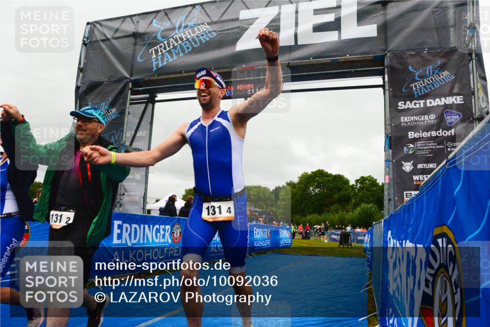 30.08.2026 - Elbe Triathlon Hamburg LAZAROV Photography http://msf.ph/oto/10092036 30.08.2026 16:30:26 Ziel  meine-sportfotos.de