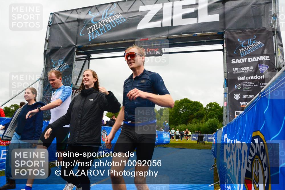 30.08.2026 - Elbe Triathlon Hamburg LAZAROV Photography http://msf.ph/oto/10092056 30.08.2026 16:31:05 Ziel  meine-sportfotos.de