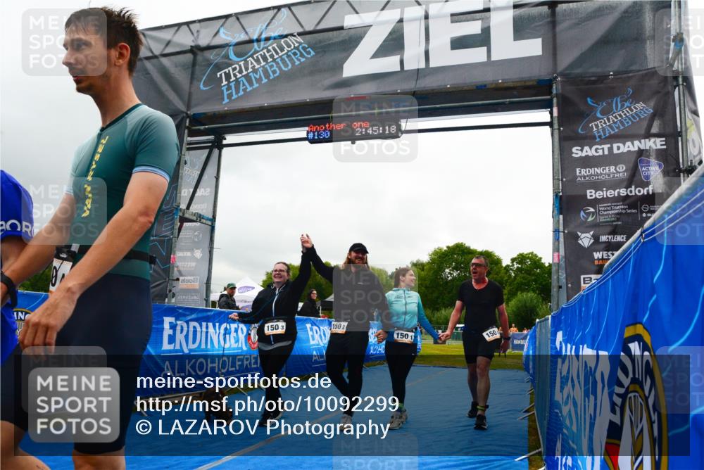 30.08.2026 - Elbe Triathlon Hamburg LAZAROV Photography http://msf.ph/oto/10092299 30.08.2026 16:45:20 Ziel  meine-sportfotos.de