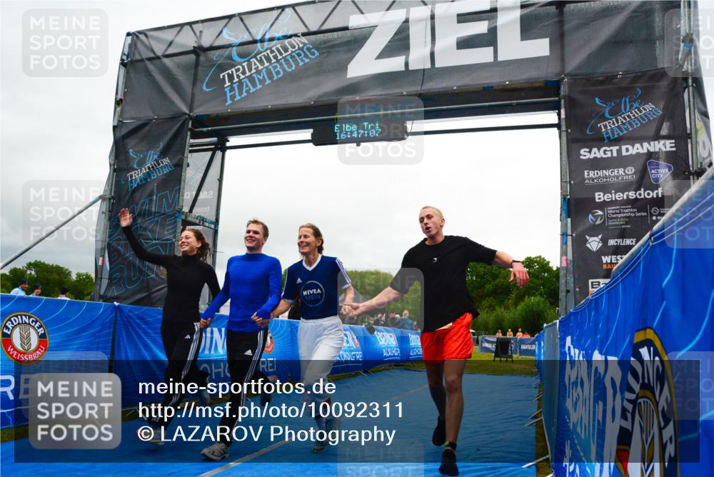 30.08.2026 - Elbe Triathlon Hamburg LAZAROV Photography http://msf.ph/oto/10092311 30.08.2026 16:47:06 Ziel  meine-sportfotos.de