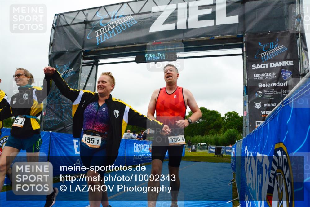 30.08.2026 - Elbe Triathlon Hamburg LAZAROV Photography http://msf.ph/oto/10092343 30.08.2026 16:50:10 Ziel  meine-sportfotos.de