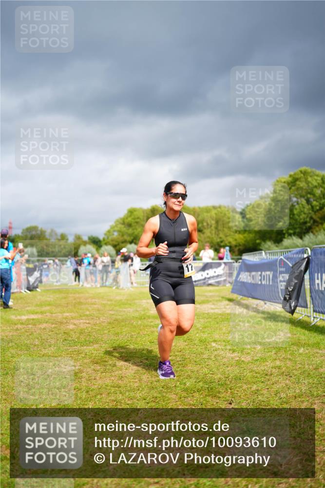 30.08.2026 - Elbe Triathlon Hamburg LAZAROV Photography http://msf.ph/oto/10093610 30.08.2026 14:31:32 Laufen 17 meine-sportfotos.de