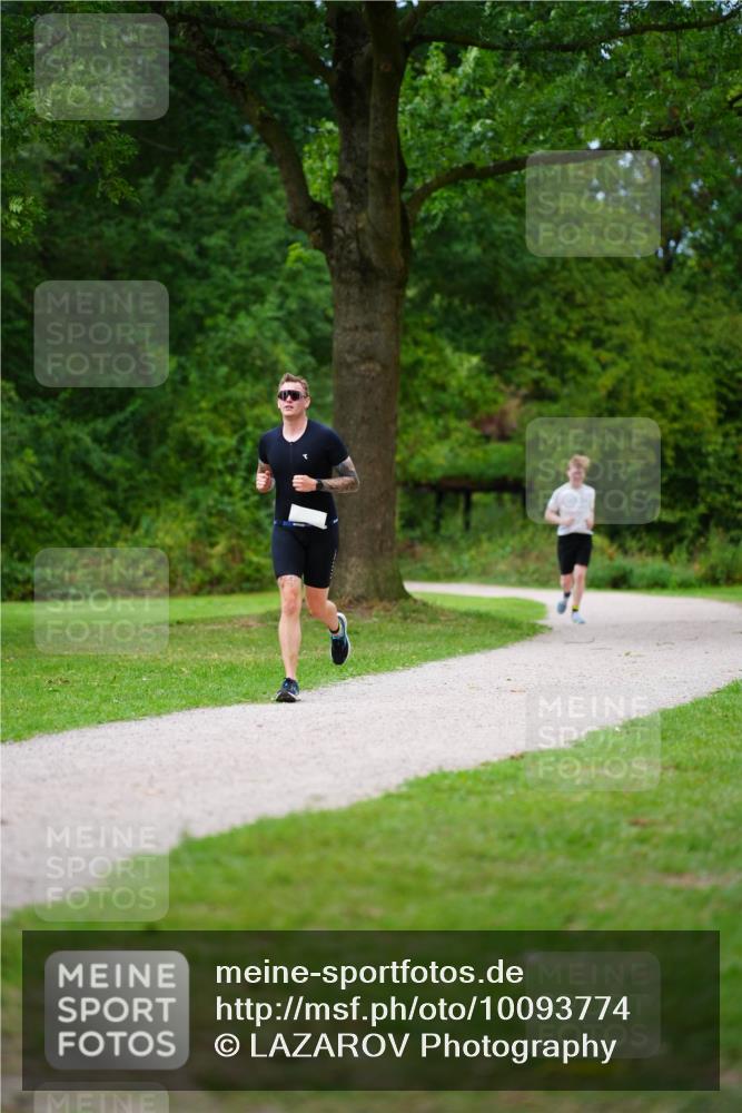 30.08.2026 - Elbe Triathlon Hamburg LAZAROV Photography http://msf.ph/oto/10093774 30.08.2026 15:20:50 Laufen  meine-sportfotos.de