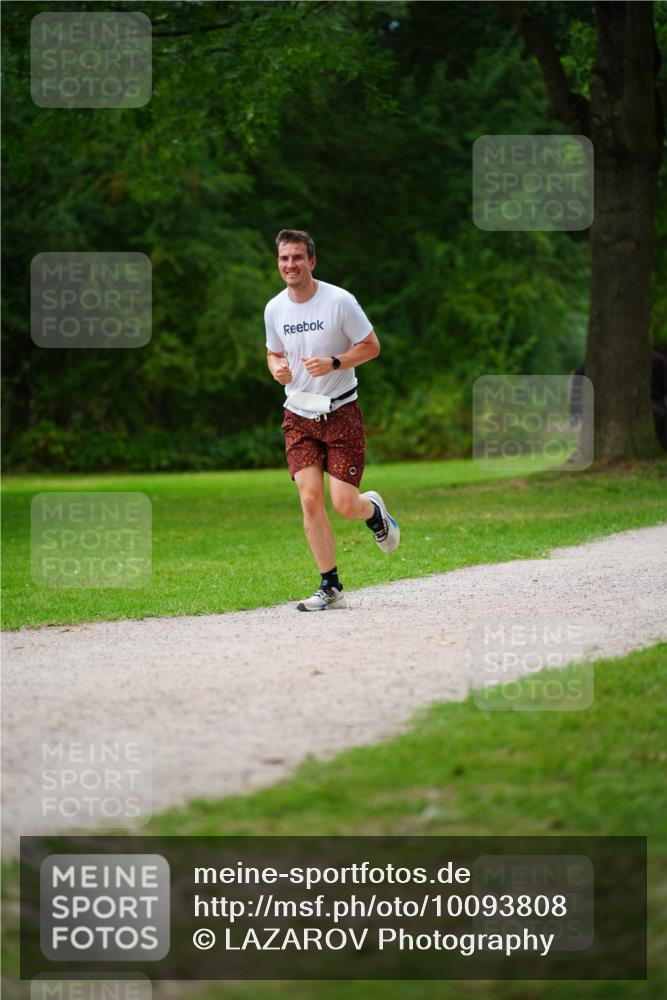 30.08.2026 - Elbe Triathlon Hamburg LAZAROV Photography http://msf.ph/oto/10093808 30.08.2026 15:21:11 Laufen  meine-sportfotos.de