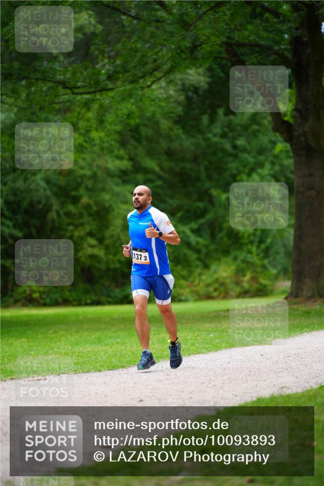 30.08.2026 - Elbe Triathlon Hamburg LAZAROV Photography http://msf.ph/oto/10093893 30.08.2026 15:24:17 Laufen 137, 2 meine-sportfotos.de