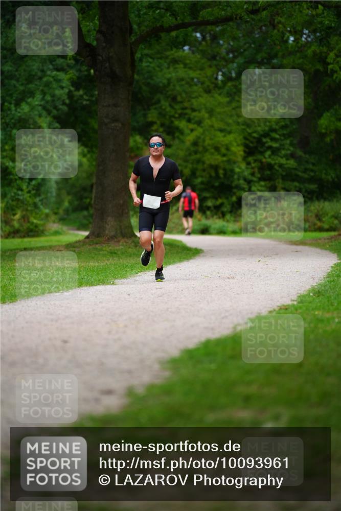 30.08.2026 - Elbe Triathlon Hamburg LAZAROV Photography http://msf.ph/oto/10093961 30.08.2026 15:28:40 Laufen  meine-sportfotos.de