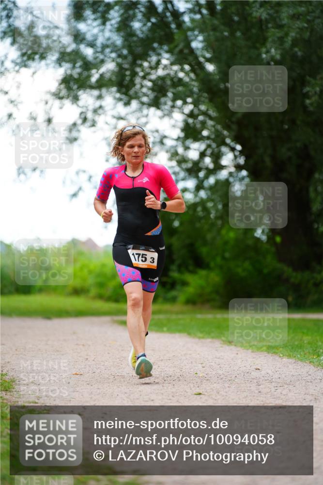 30.08.2026 - Elbe Triathlon Hamburg LAZAROV Photography http://msf.ph/oto/10094058 30.08.2026 15:33:40 Laufen 175, 3 meine-sportfotos.de