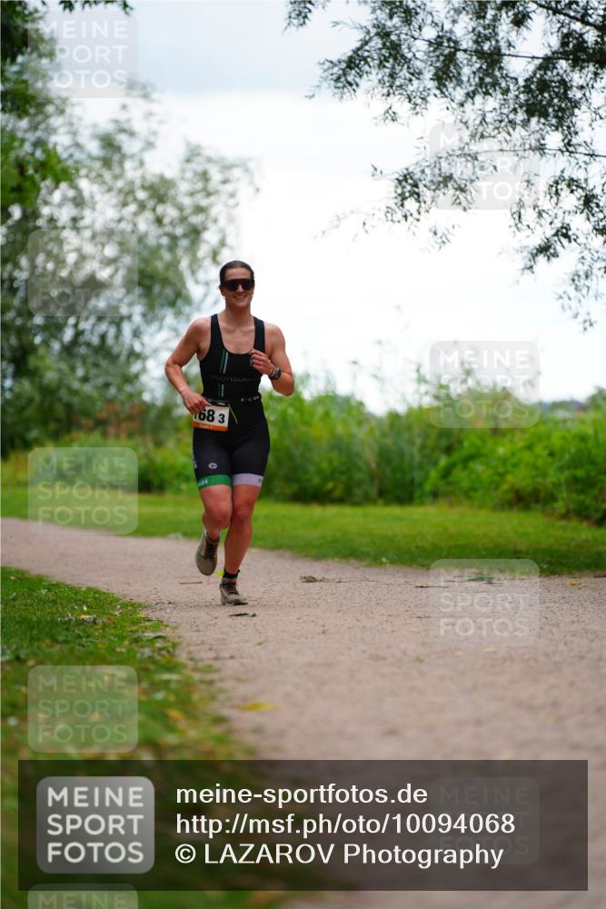 30.08.2026 - Elbe Triathlon Hamburg LAZAROV Photography http://msf.ph/oto/10094068 30.08.2026 15:35:58 Laufen 68, 3 meine-sportfotos.de