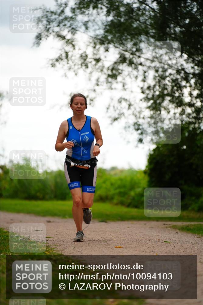 30.08.2026 - Elbe Triathlon Hamburg LAZAROV Photography http://msf.ph/oto/10094103 30.08.2026 15:37:55 Laufen  meine-sportfotos.de