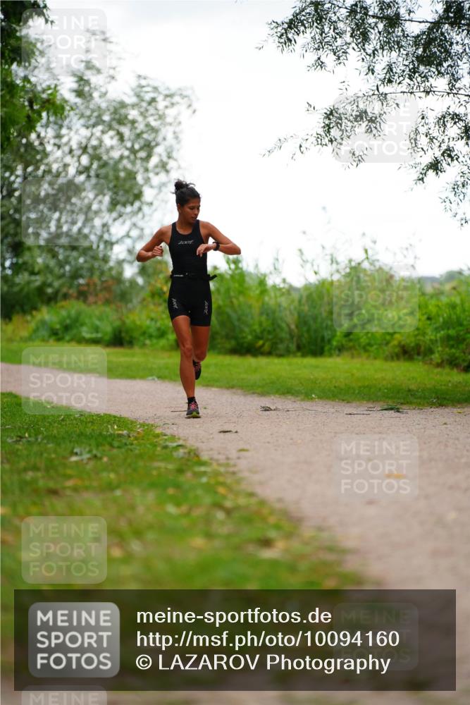 30.08.2026 - Elbe Triathlon Hamburg LAZAROV Photography http://msf.ph/oto/10094160 30.08.2026 15:39:02 Laufen 7001 meine-sportfotos.de