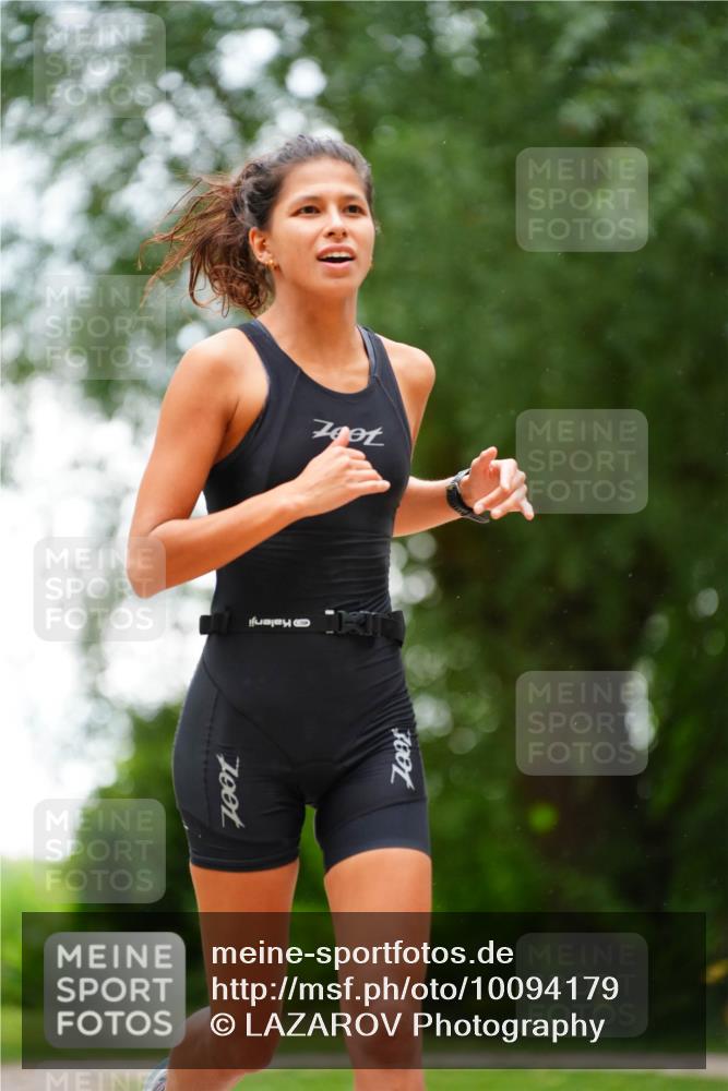 30.08.2026 - Elbe Triathlon Hamburg LAZAROV Photography http://msf.ph/oto/10094179 30.08.2026 15:39:07 Laufen  meine-sportfotos.de