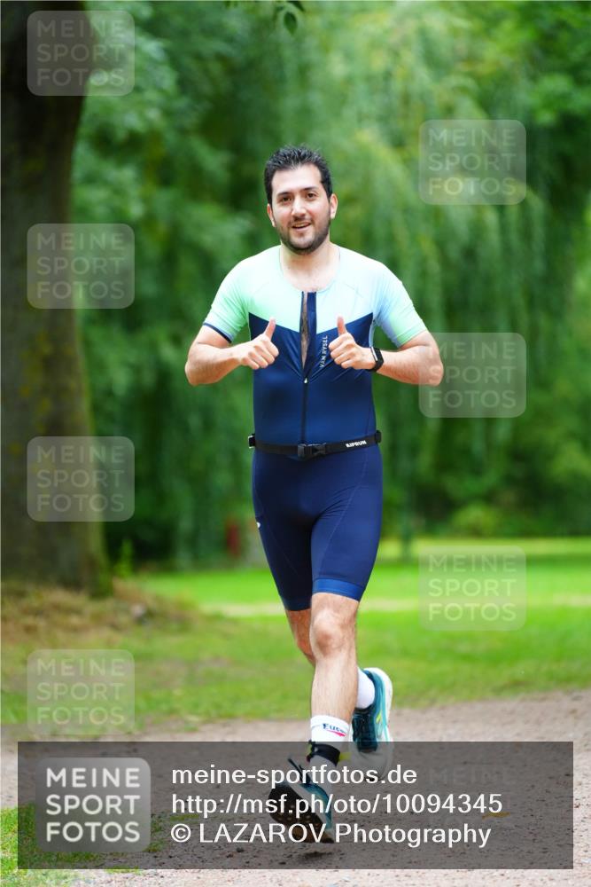 30.08.2026 - Elbe Triathlon Hamburg LAZAROV Photography http://msf.ph/oto/10094345 30.08.2026 17:08:42 Laufen  meine-sportfotos.de