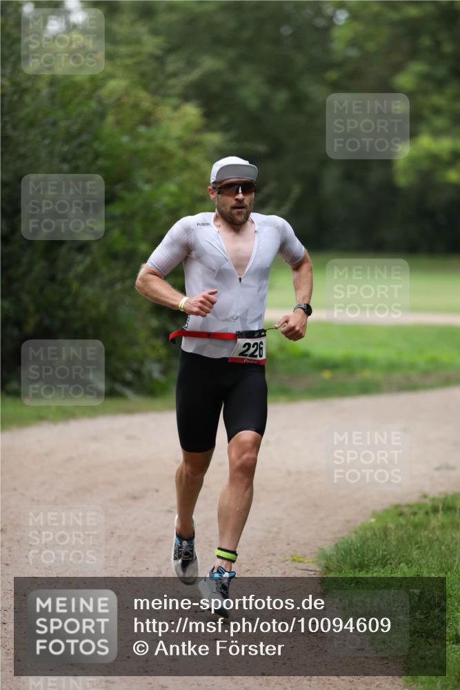 30.08.2026 - Elbe Triathlon Hamburg Antke Förster http://msf.ph/oto/10094609 30.08.2026 09:21:43 Laufen 226 meine-sportfotos.de