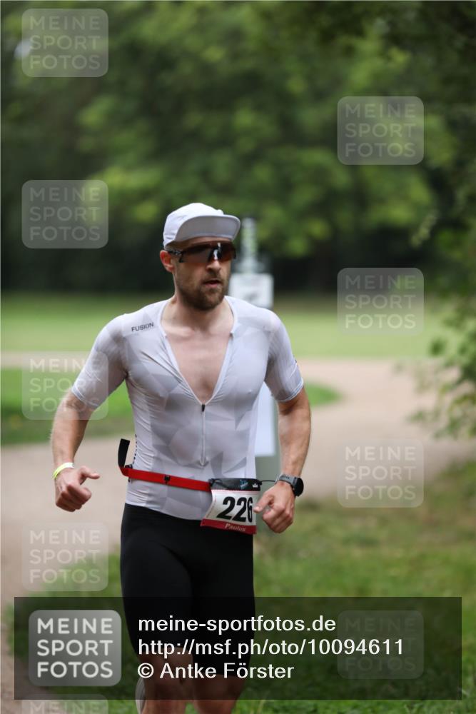 30.08.2026 - Elbe Triathlon Hamburg Antke Förster http://msf.ph/oto/10094611 30.08.2026 09:21:45 Laufen 226 meine-sportfotos.de