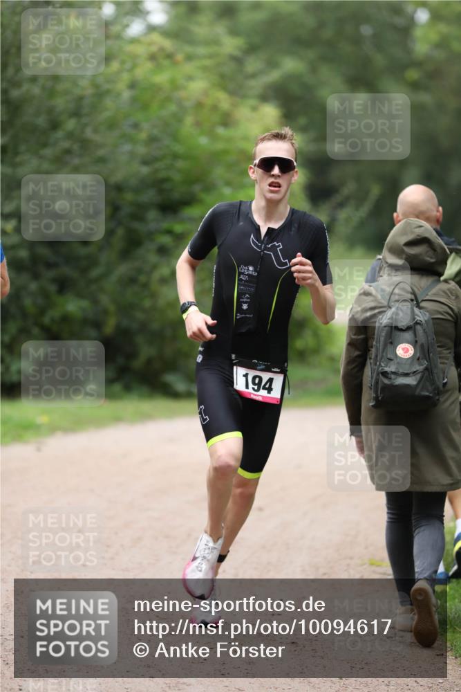 30.08.2026 - Elbe Triathlon Hamburg Antke Förster http://msf.ph/oto/10094617 30.08.2026 09:21:59 Laufen 194 meine-sportfotos.de
