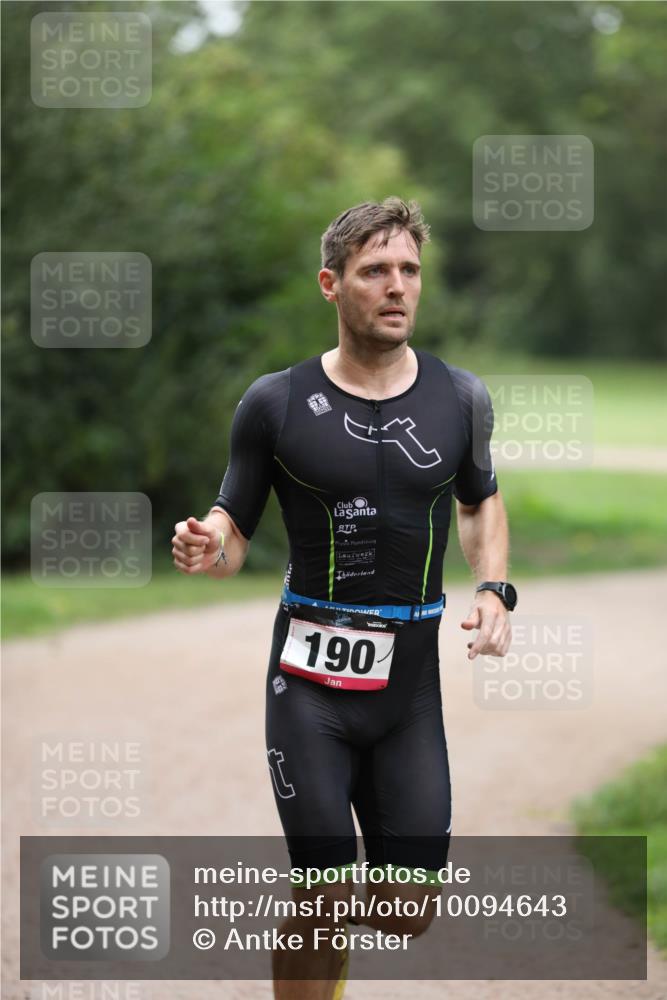 30.08.2026 - Elbe Triathlon Hamburg Antke Förster http://msf.ph/oto/10094643 30.08.2026 09:23:25 Laufen 190 meine-sportfotos.de