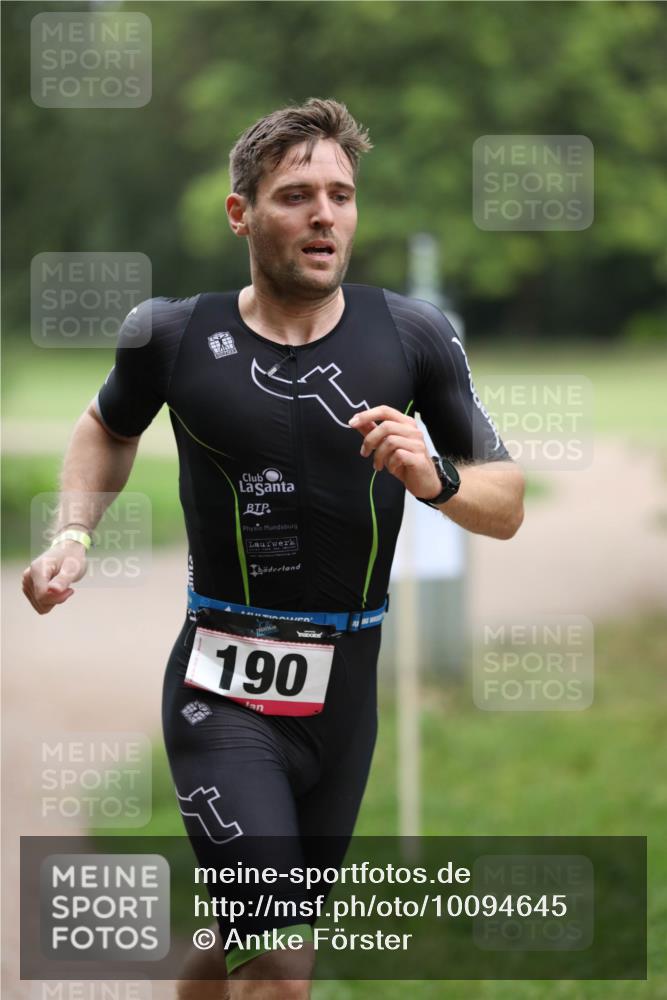 30.08.2026 - Elbe Triathlon Hamburg Antke Förster http://msf.ph/oto/10094645 30.08.2026 09:23:26 Laufen 190 meine-sportfotos.de