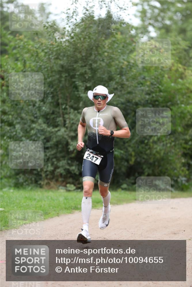 30.08.2026 - Elbe Triathlon Hamburg Antke Förster http://msf.ph/oto/10094655 30.08.2026 09:23:56 Laufen 247 meine-sportfotos.de