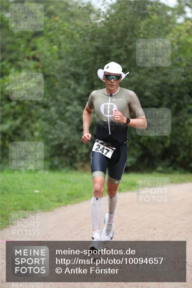30.08.2026 - Elbe Triathlon Hamburg Antke Förster http://msf.ph/oto/10094657 30.08.2026 09:23:56 Laufen 247 meine-sportfotos.de