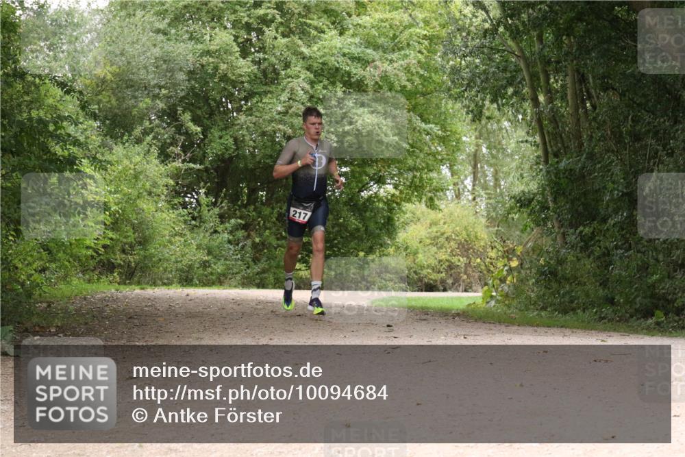 30.08.2026 - Elbe Triathlon Hamburg Antke Förster http://msf.ph/oto/10094684 30.08.2026 09:41:33 Laufen 217 meine-sportfotos.de
