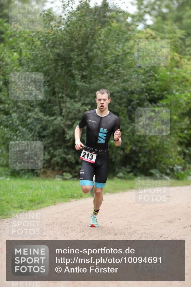 30.08.2026 - Elbe Triathlon Hamburg Antke Förster http://msf.ph/oto/10094691 30.08.2026 09:26:11 Laufen 213 meine-sportfotos.de