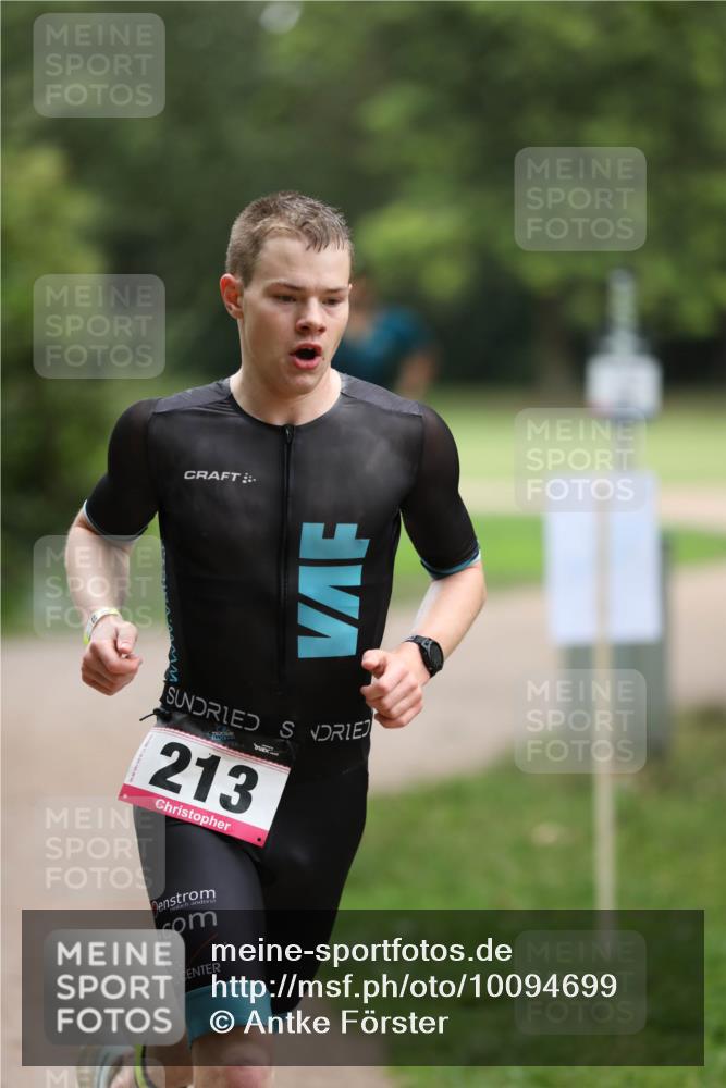 30.08.2026 - Elbe Triathlon Hamburg Antke Förster http://msf.ph/oto/10094699 30.08.2026 09:26:13 Laufen 213 meine-sportfotos.de