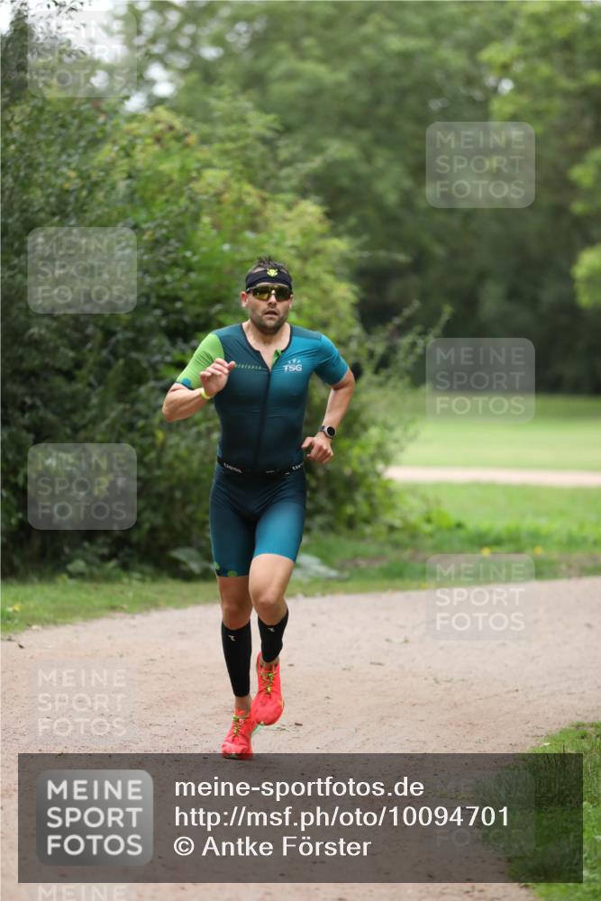 30.08.2026 - Elbe Triathlon Hamburg Antke Förster http://msf.ph/oto/10094701 30.08.2026 09:26:15 Laufen  meine-sportfotos.de
