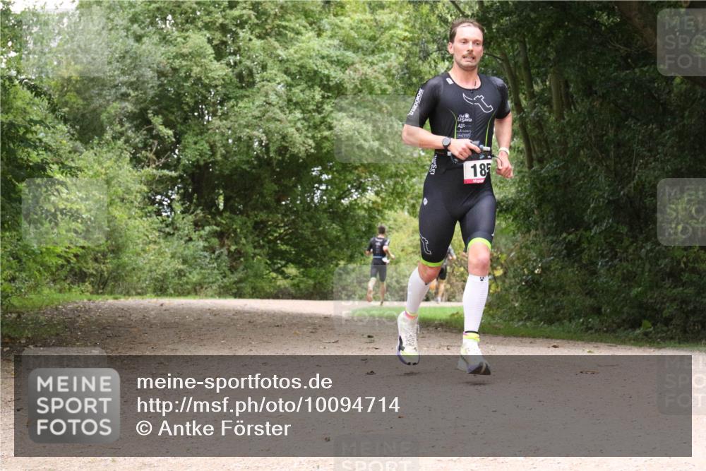 30.08.2026 - Elbe Triathlon Hamburg Antke Förster http://msf.ph/oto/10094714 30.08.2026 09:42:51 Laufen 185 meine-sportfotos.de
