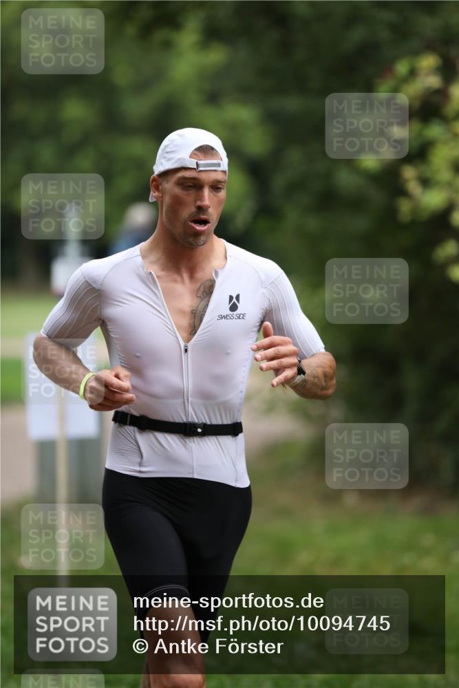 30.08.2026 - Elbe Triathlon Hamburg Antke Förster http://msf.ph/oto/10094745 30.08.2026 09:27:54 Laufen  meine-sportfotos.de