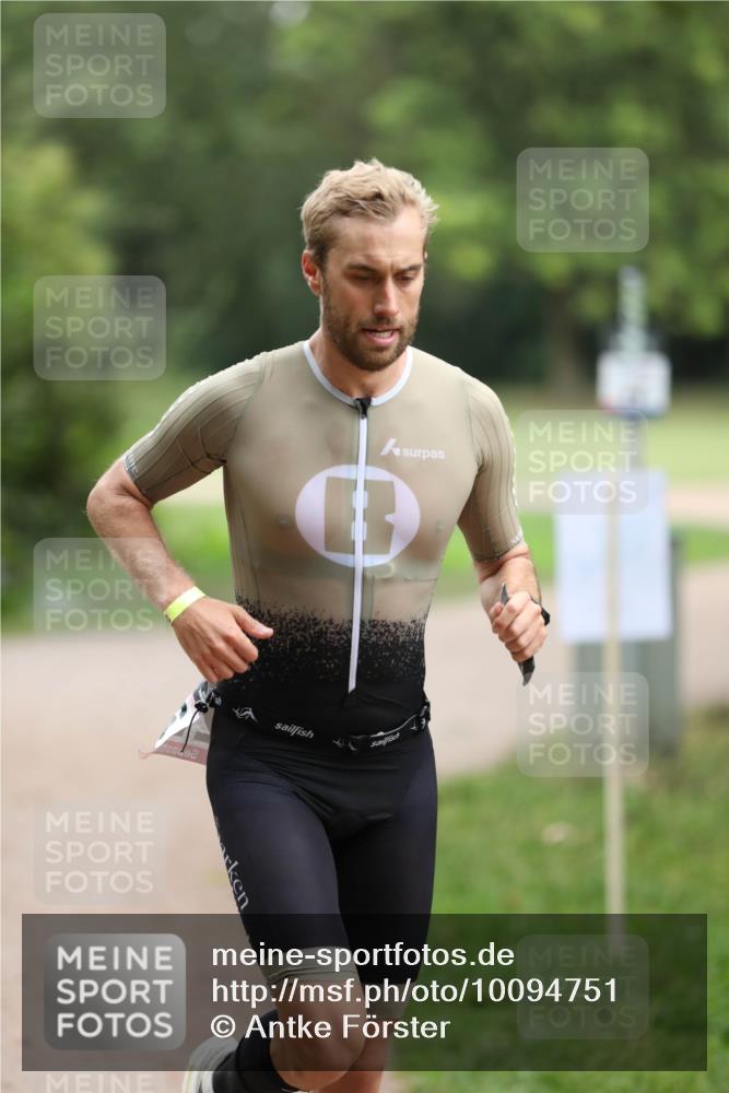 30.08.2026 - Elbe Triathlon Hamburg Antke Förster http://msf.ph/oto/10094751 30.08.2026 09:28:20 Laufen  meine-sportfotos.de