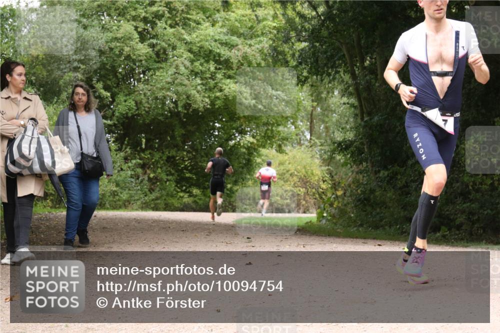 30.08.2026 - Elbe Triathlon Hamburg Antke Förster http://msf.ph/oto/10094754 30.08.2026 09:44:13 Laufen  meine-sportfotos.de