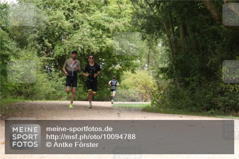 30.08.2026 - Elbe Triathlon Hamburg Antke Förster http://msf.ph/oto/10094788 30.08.2026 09:46:41 Laufen  meine-sportfotos.de