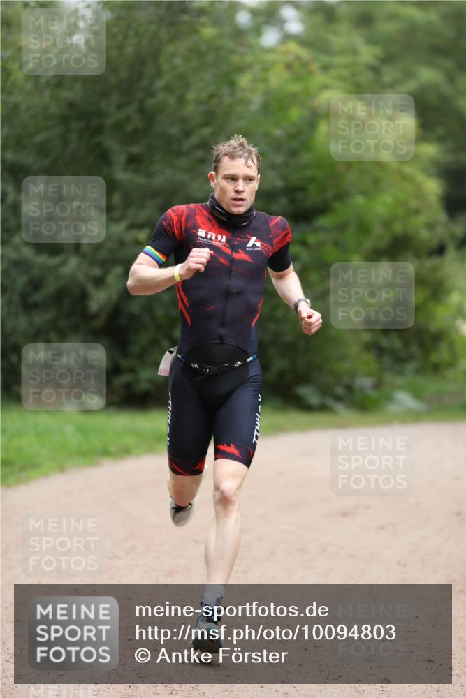 30.08.2026 - Elbe Triathlon Hamburg Antke Förster http://msf.ph/oto/10094803 30.08.2026 09:31:44 Laufen  meine-sportfotos.de