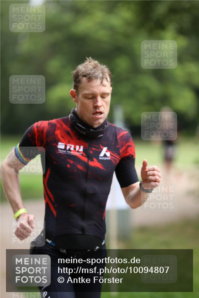 30.08.2026 - Elbe Triathlon Hamburg Antke Förster http://msf.ph/oto/10094807 30.08.2026 09:31:46 Laufen  meine-sportfotos.de