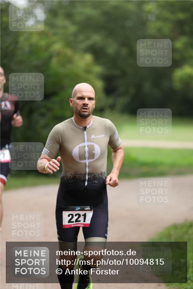 30.08.2026 - Elbe Triathlon Hamburg Antke Förster http://msf.ph/oto/10094815 30.08.2026 09:31:51 Laufen 221 meine-sportfotos.de