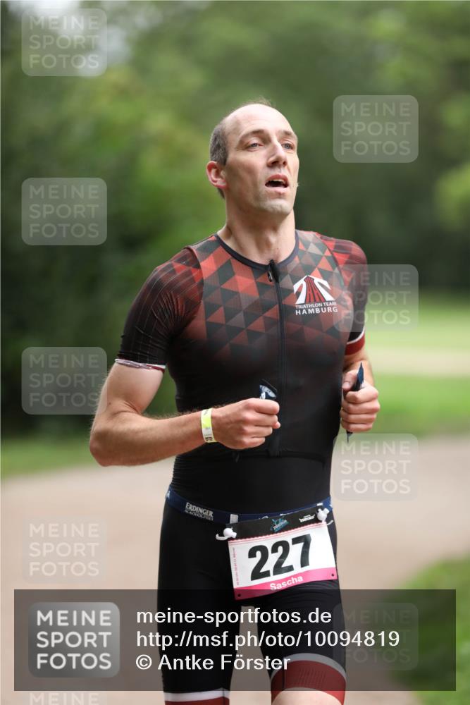 30.08.2026 - Elbe Triathlon Hamburg Antke Förster http://msf.ph/oto/10094819 30.08.2026 09:31:53 Laufen 227 meine-sportfotos.de